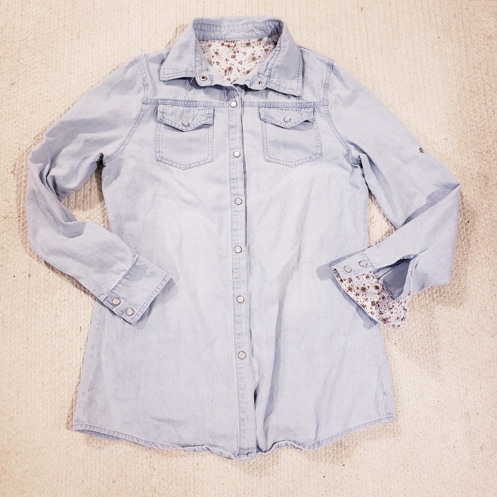 LIGHT WASH Denim Pearl Snap Shirt